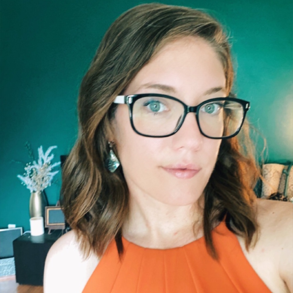 Meet your Posher, Kellie